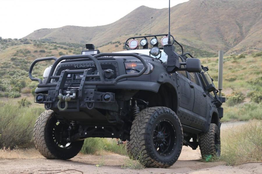  Toyota Tundra CrewMax 4x4 Zombie Apocalypse 2013 года  (фото 53 из 461)